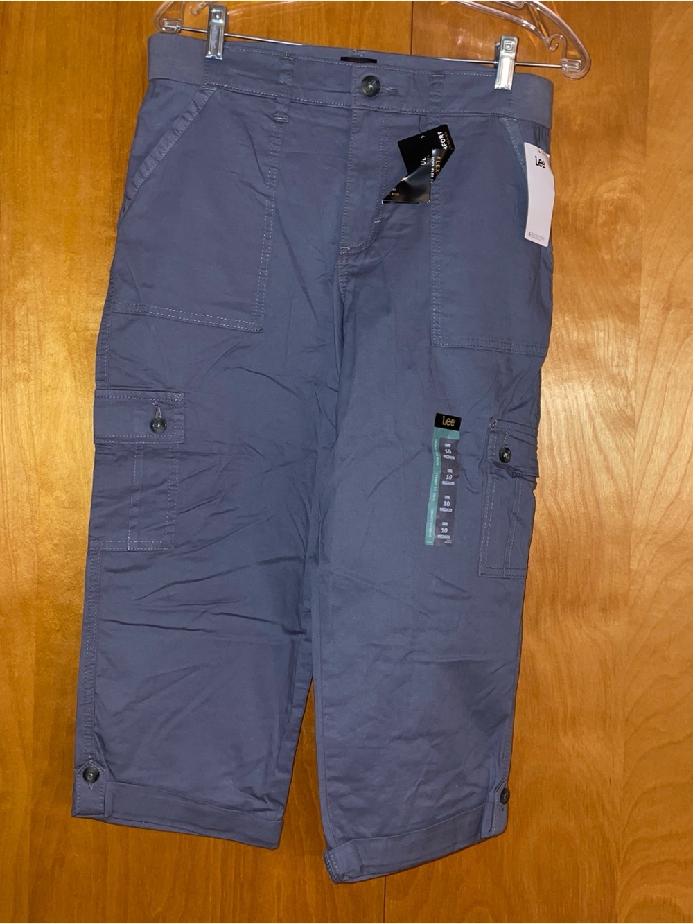 Lee WMNS Cargo Capris in Slate Blue Gray size 10